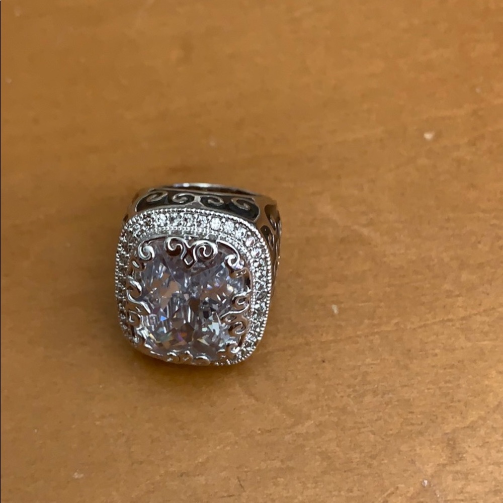 Cocktail ring